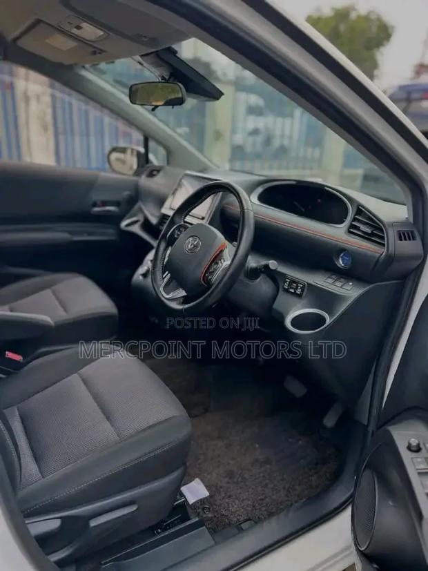 Toyota Sienta 2019 Pearl