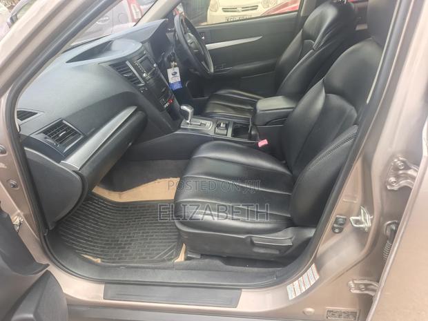 Subaru Outback 2015 Beige