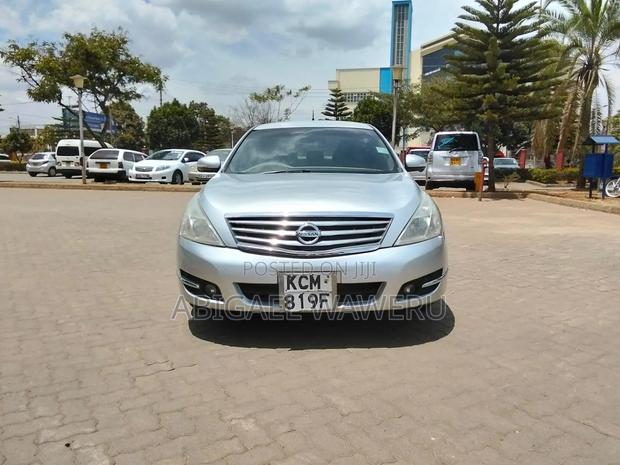 Nissan Teana 2010 Silver