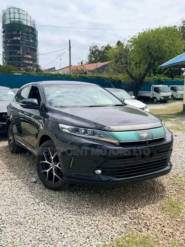 Toyota Harrier 2025 Black