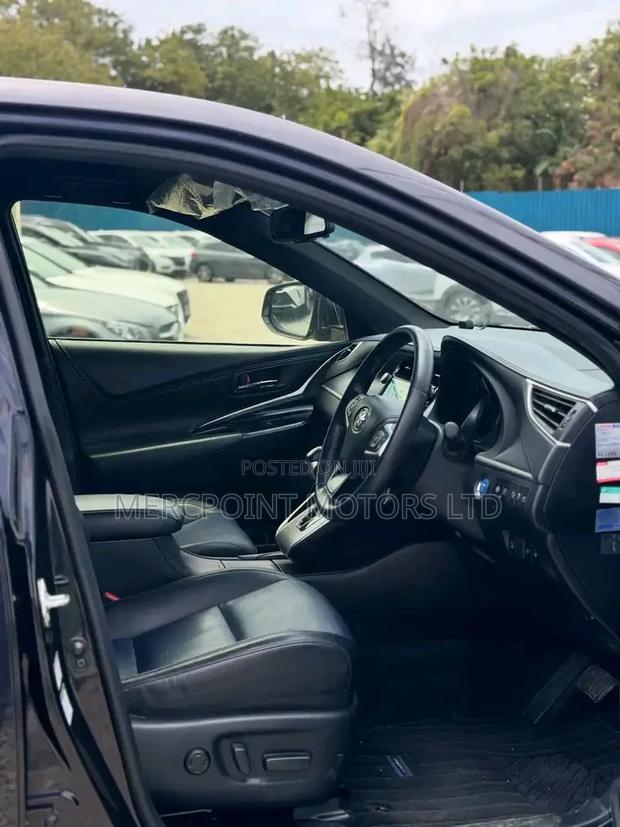 Toyota Harrier 2025 Black