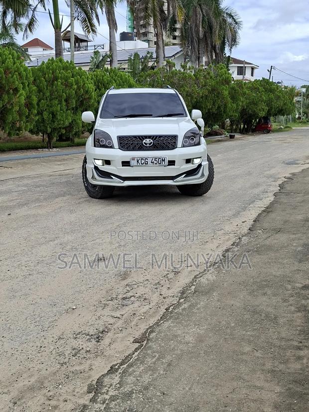 Toyota Land Cruiser Prado 2.7 i 2010 White
