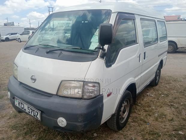 Nissan 100 2011 White