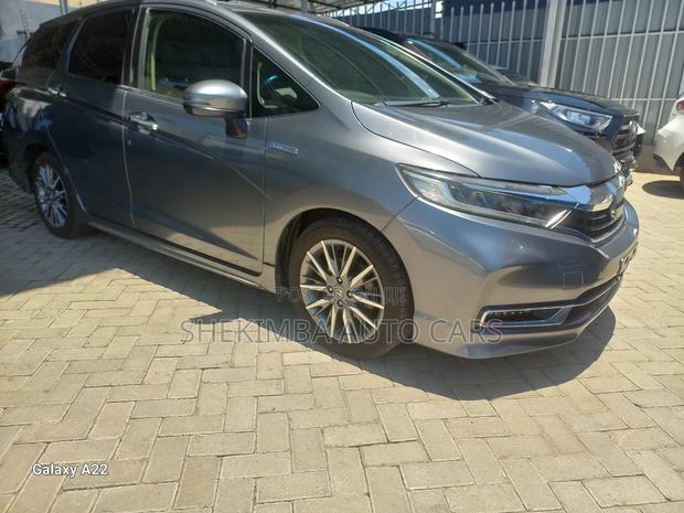 Honda Fit Shuttle 2020 Gray