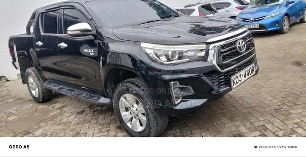 Toyota Hilux Revo Double Cab Deisel 2.8 AWD 2017 Black