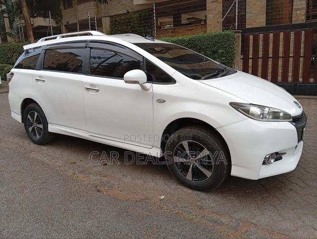 Toyota Wish 2016 White