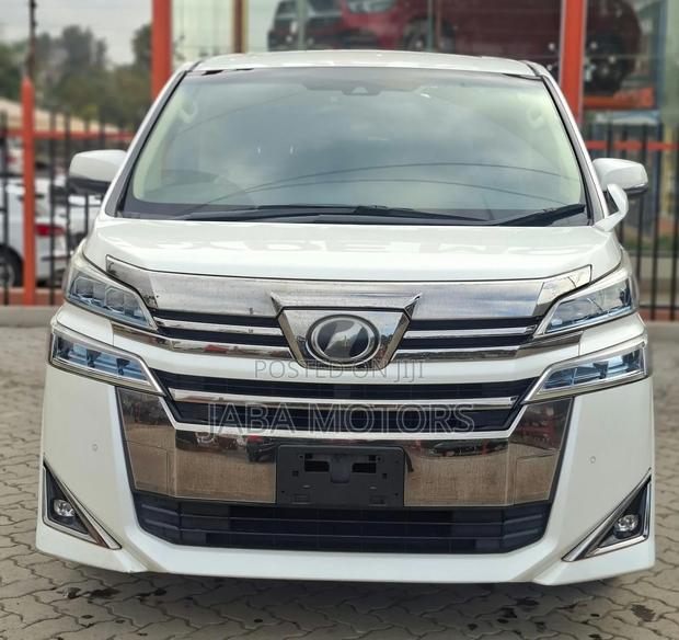 Toyota Alphard 2019 White
