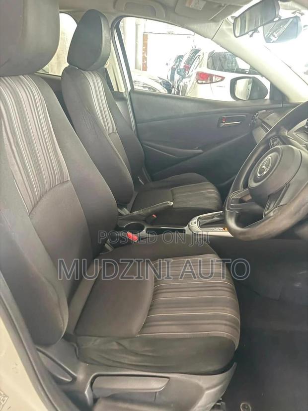 Mazda Demio 2018 White