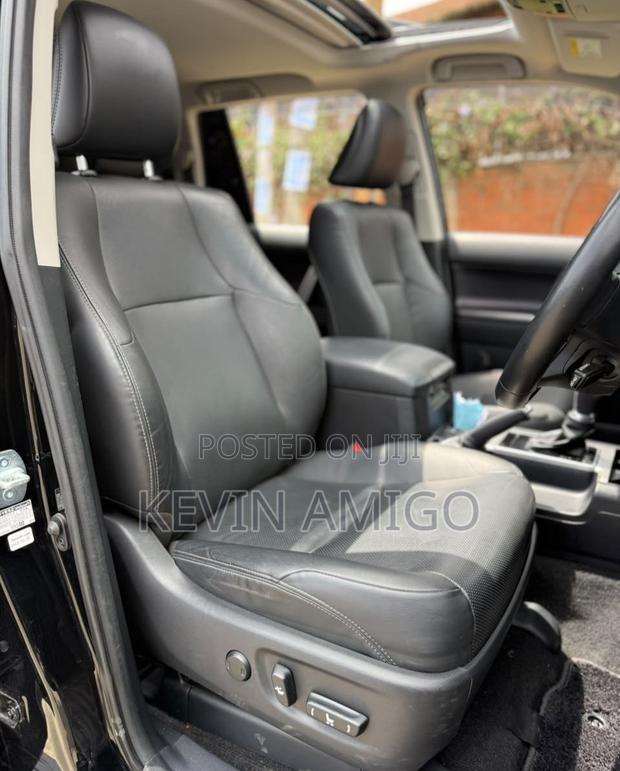 Toyota Land Cruiser Prado 2.8 2020 Black