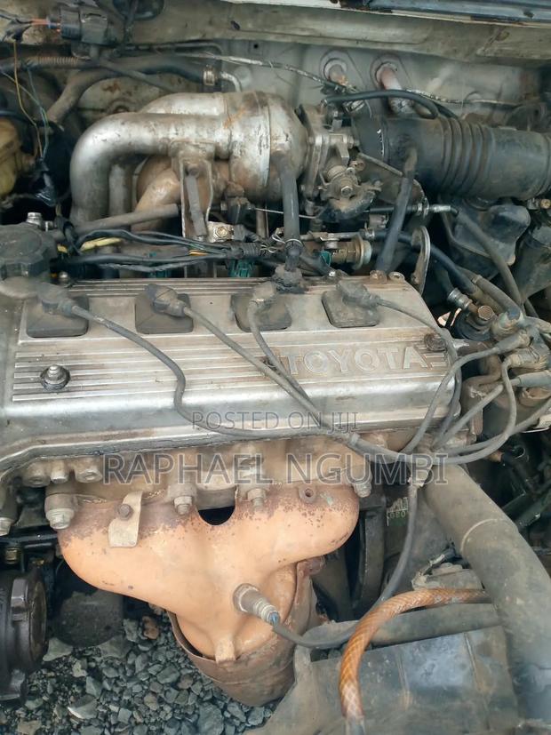 Toyota Raum 1998 White