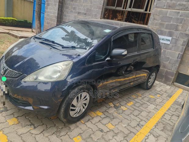 Honda Fit Automatic 2010 Blue