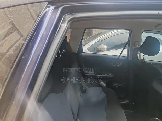 Honda Fit Automatic 2010 Blue