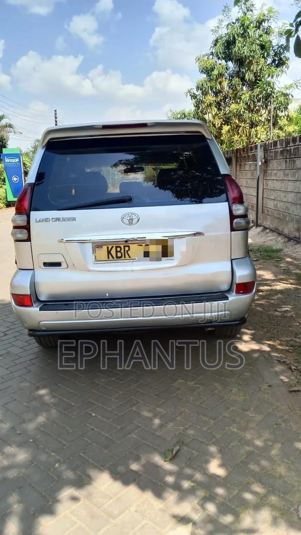 Toyota Land Cruiser Prado 3.0 D-4D 5dr 2005 Silver
