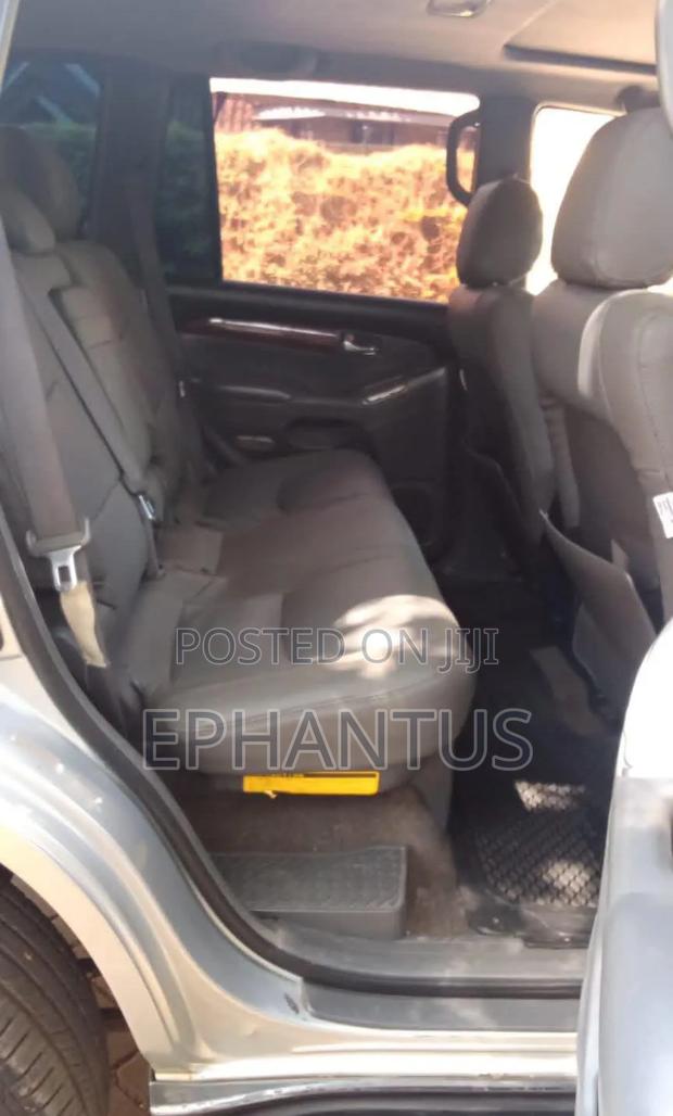 Toyota Land Cruiser Prado 3.0 D-4D 5dr 2005 Silver