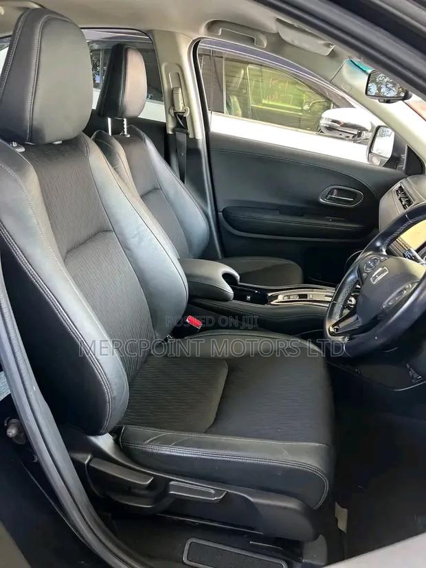 Honda Vezel 2019 Black