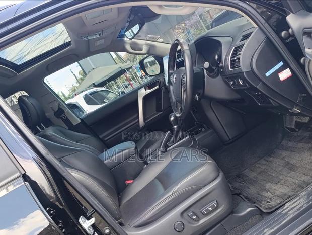 Toyota Land Cruiser Prado 2021 Black