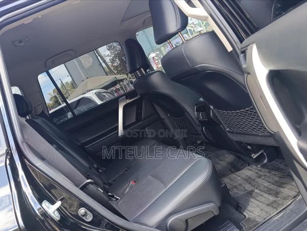 Toyota Land Cruiser Prado 2021 Black