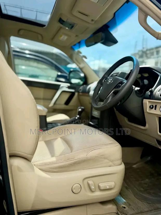 Toyota Land Cruiser Prado 2.8 2019 Black