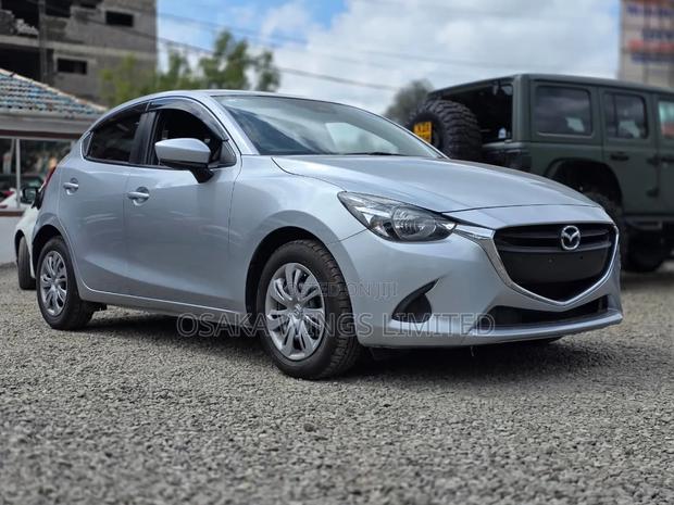 Mazda Demio 2019 Silver