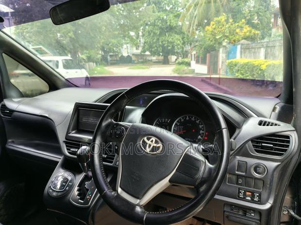 Toyota Voxy 2015 Black