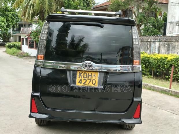 Toyota Voxy 2015 Black