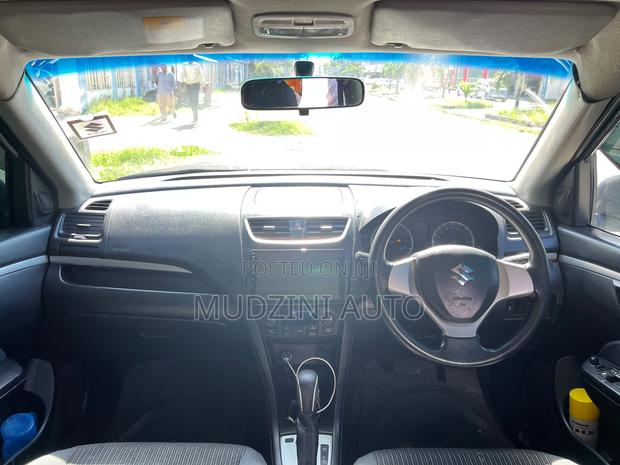 Suzuki Swift 2014 Silver