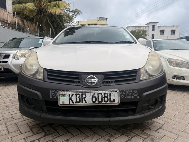Nissan Advan 2016 White