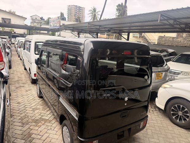Suzuki Every Wagon 2018 Black