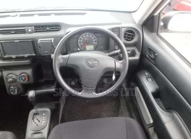Toyota Probox 1.5 DX 2WD 2019 White
