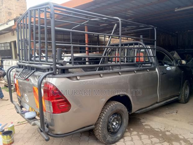 Toyota Hilux 2019 Brown