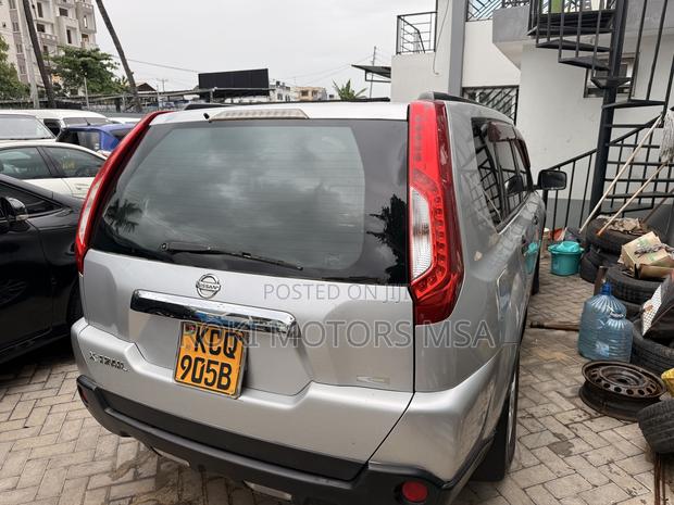 Nissan X-Trail 2013 Silver