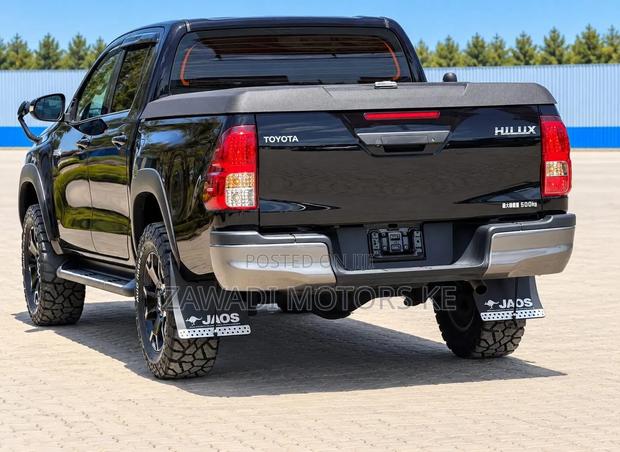 Toyota Hilux 2.4 Diesel 2020 Black