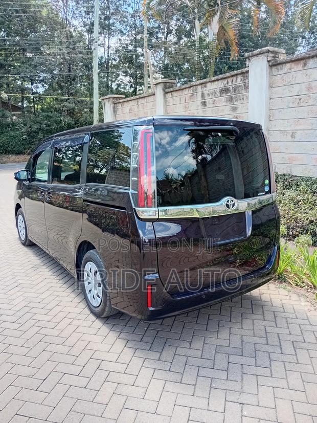 Toyota Noah 2.0 FWD (7 Seater) 2019 Purple