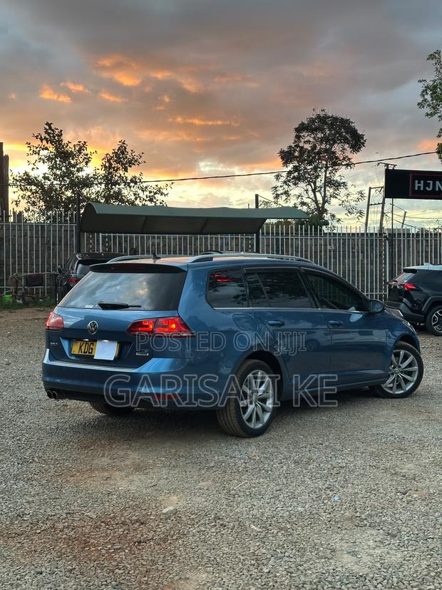 Volkswagen Golf Variant 2014 Blue