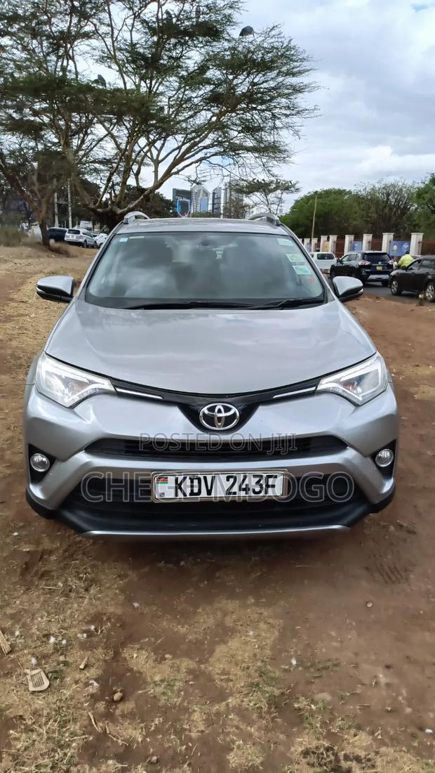 Toyota RAV4 2017 Silver