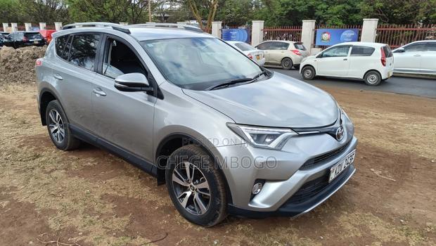 Toyota RAV4 2017 Silver