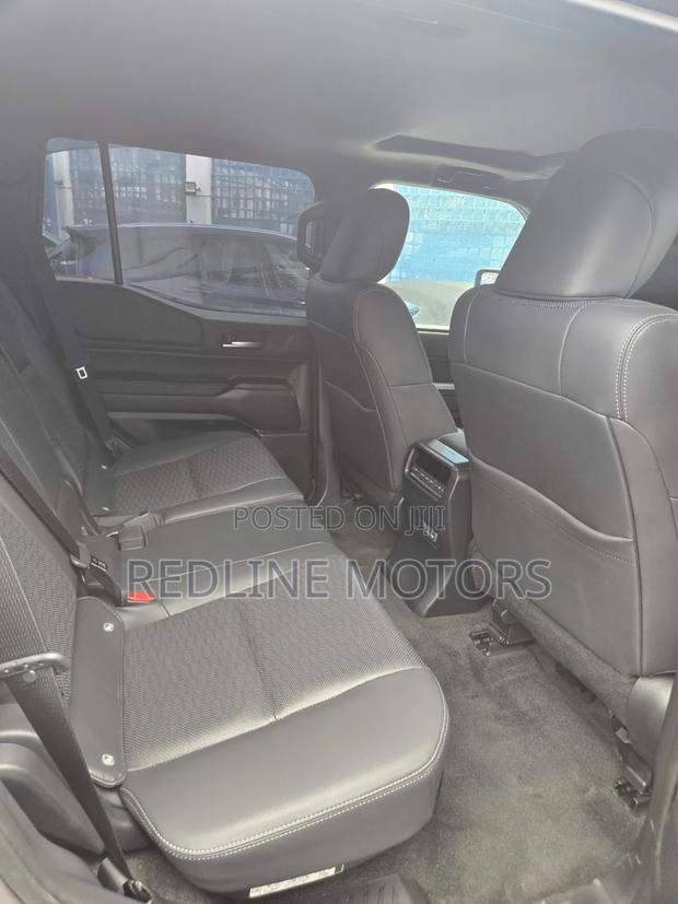 Toyota Land Cruiser Prado 2.7 2024 Silver