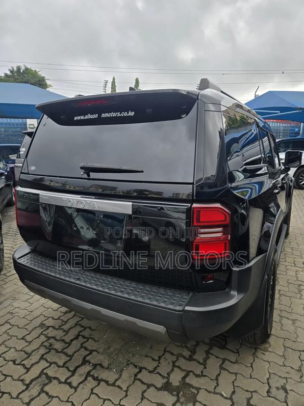 Toyota Land Cruiser Prado 2.7 2025 Black
