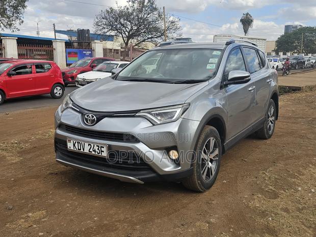 Toyota RAV4 2017 Silver