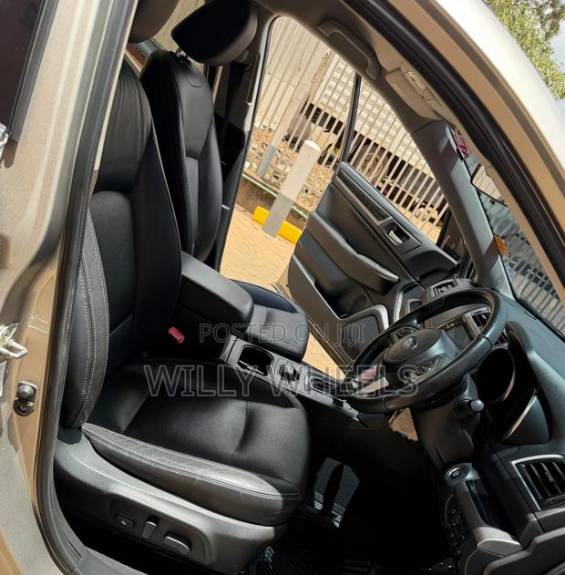 Subaru Outback 2.5i 4dr Wagon AWD (2.5L 4cyl CVT) 2015 Brown
