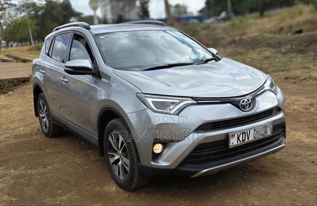 Toyota RAV4 2017 Silver