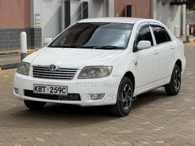 Toyota Corolla 2005 White