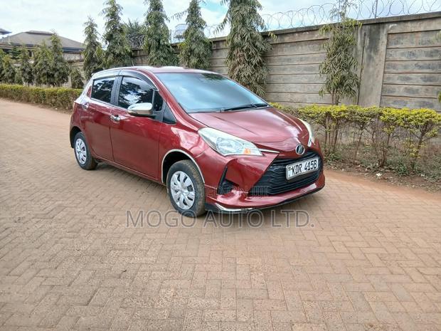 Toyota Vitz 2017 Red