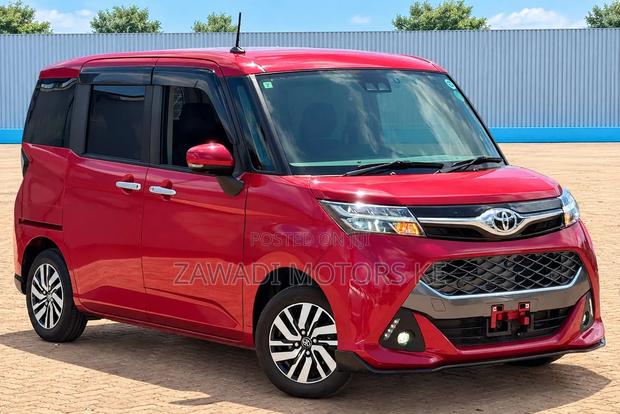 Toyota Tank 1.0 FWD 2019 Red