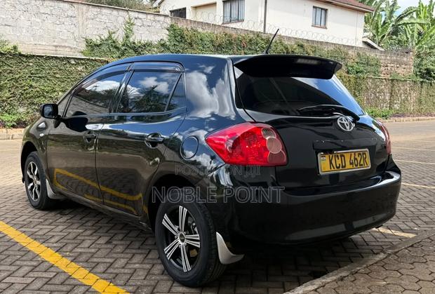Toyota Auris 2009 Black