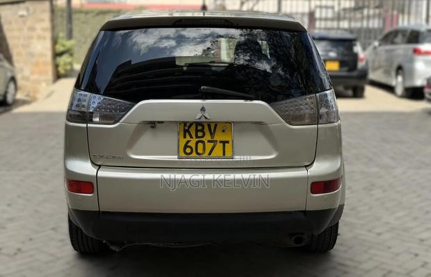 Mitsubishi Outlander 2006 Gold