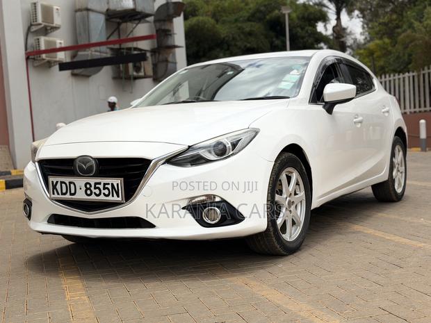 Mazda Axela SV Premium 2014 White