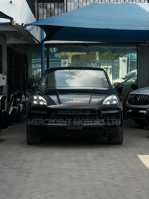 Porsche Cayenne Base AWD 2020 Matt Black