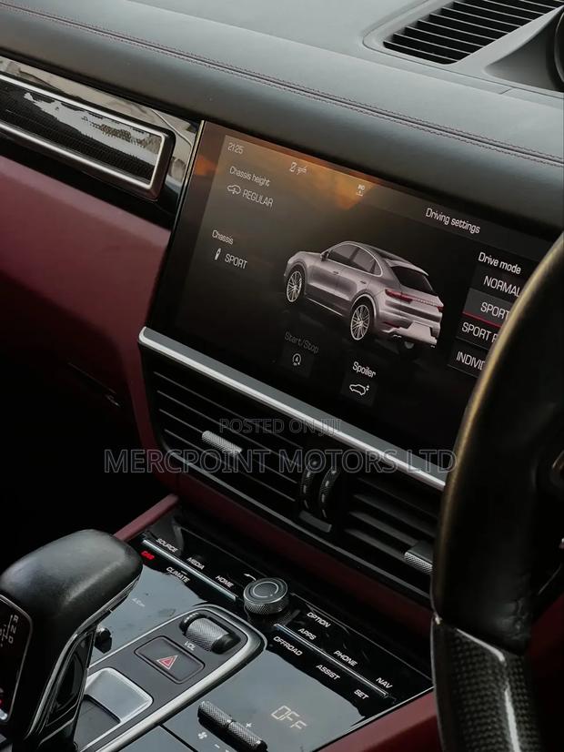Porsche Cayenne Base AWD 2020 Matt Black