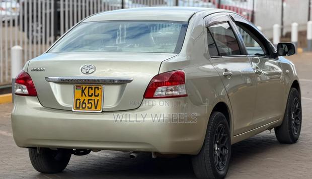 Toyota Belta 2008 Brown